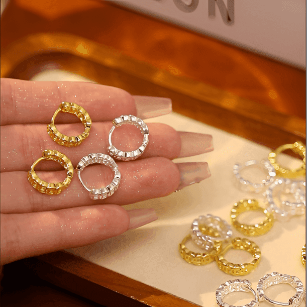 フープ ピアス フープ ピアス 鎖模様デザイン フープピアス