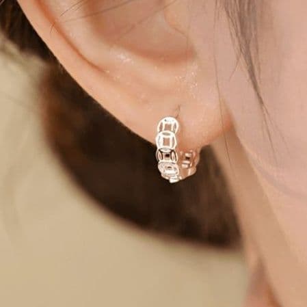 フープ ピアス フープ ピアス 鎖模様デザイン フープピアス