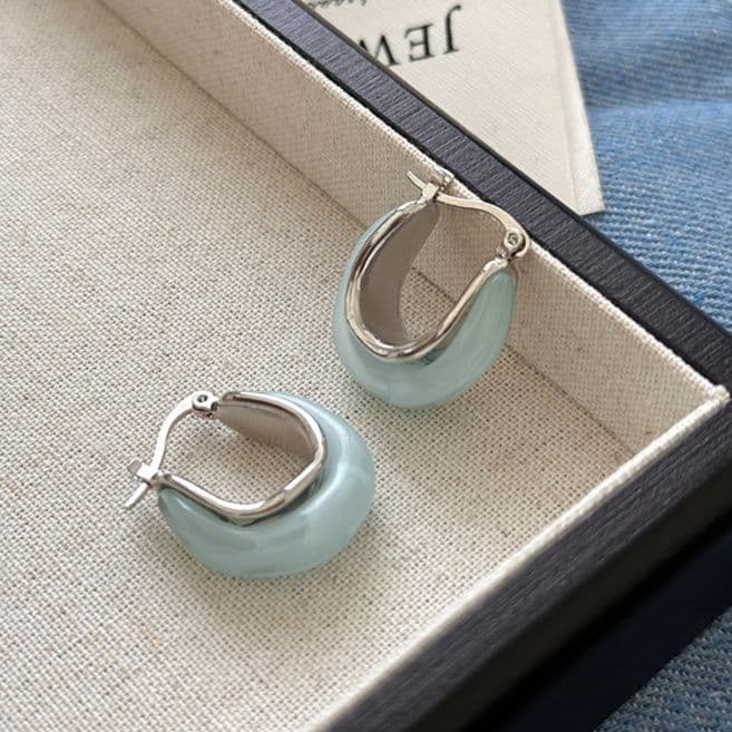 フープ ピアス フープ ピアス 透明感あふれる水色うるみフープピアス