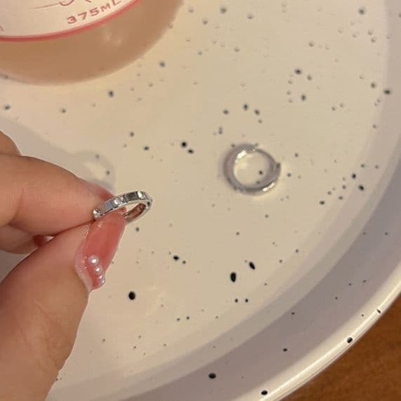 フープ ピアス フープ ピアス 極細輝きのミニフープピアス