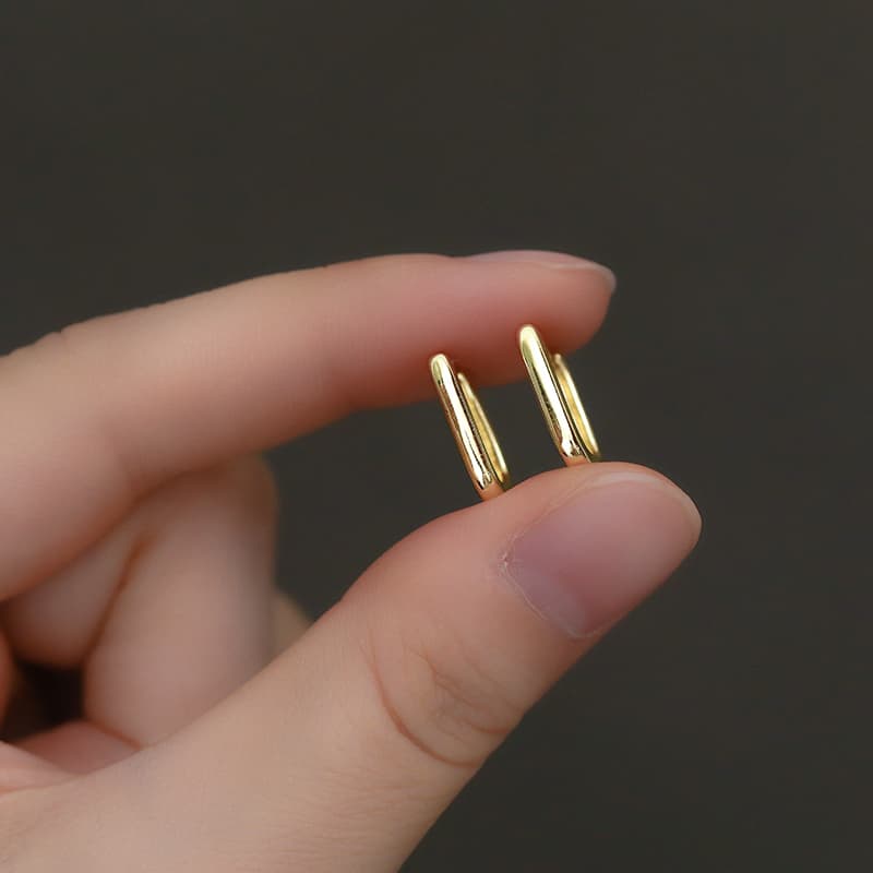 フープ ピアス 長方形 すっきり ミニマル フープ ピアス