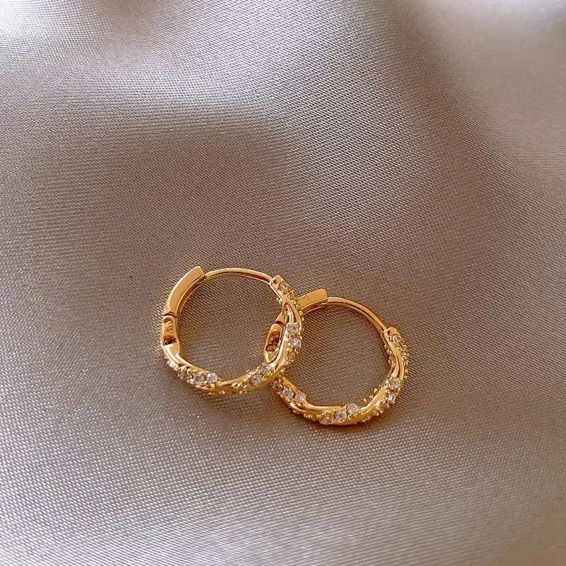 きらめき輝石 フープ ピアス