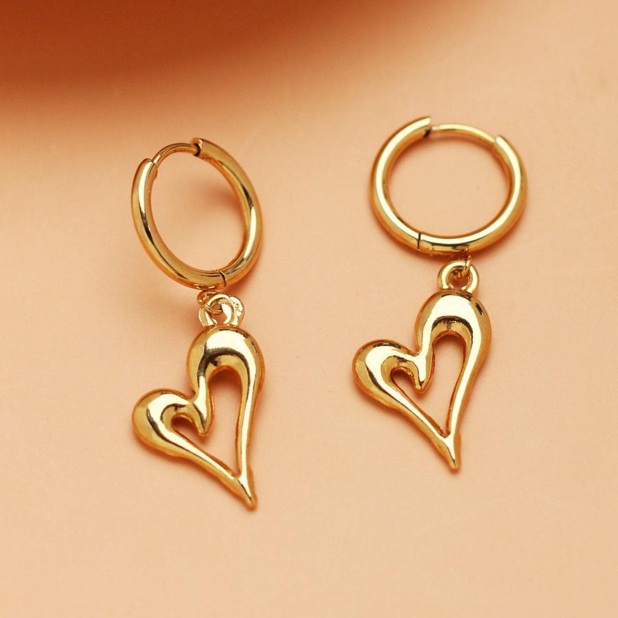 ハート スイング フープ ピアス