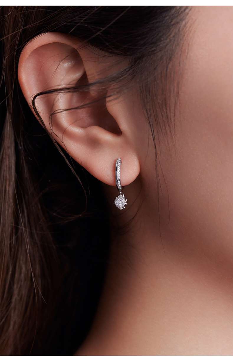 贅沢ダイヤモンド フープ ピアス