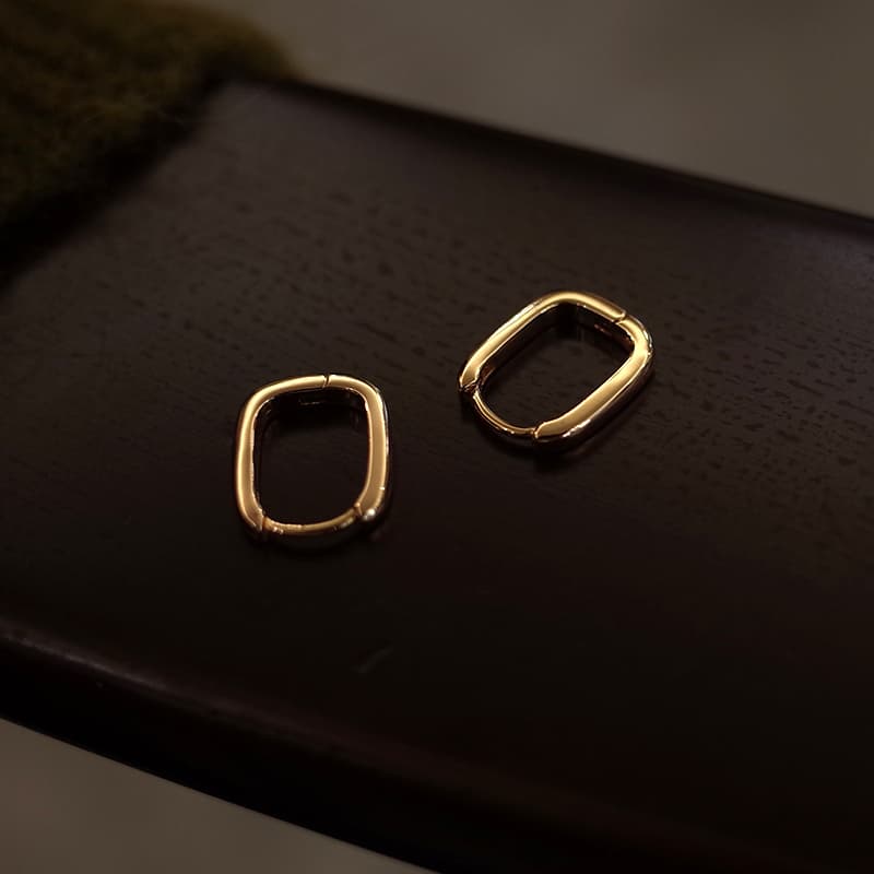フープ ピアス 長方形 すっきり ミニマル フープ ピアス