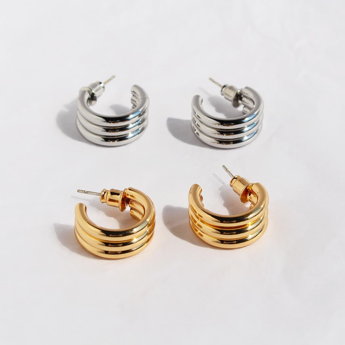 重ねリング デザイン フープ ピアス
