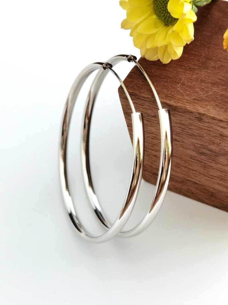 フープ ピアス シンプル輝きフープピアス