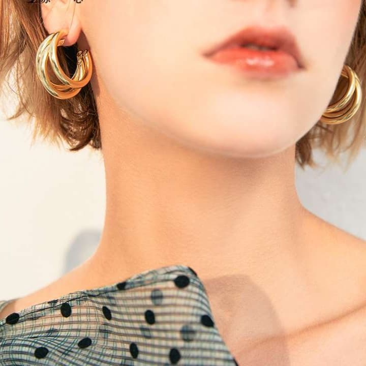 フープ ピアス 波うねり三重巻きフープピアス