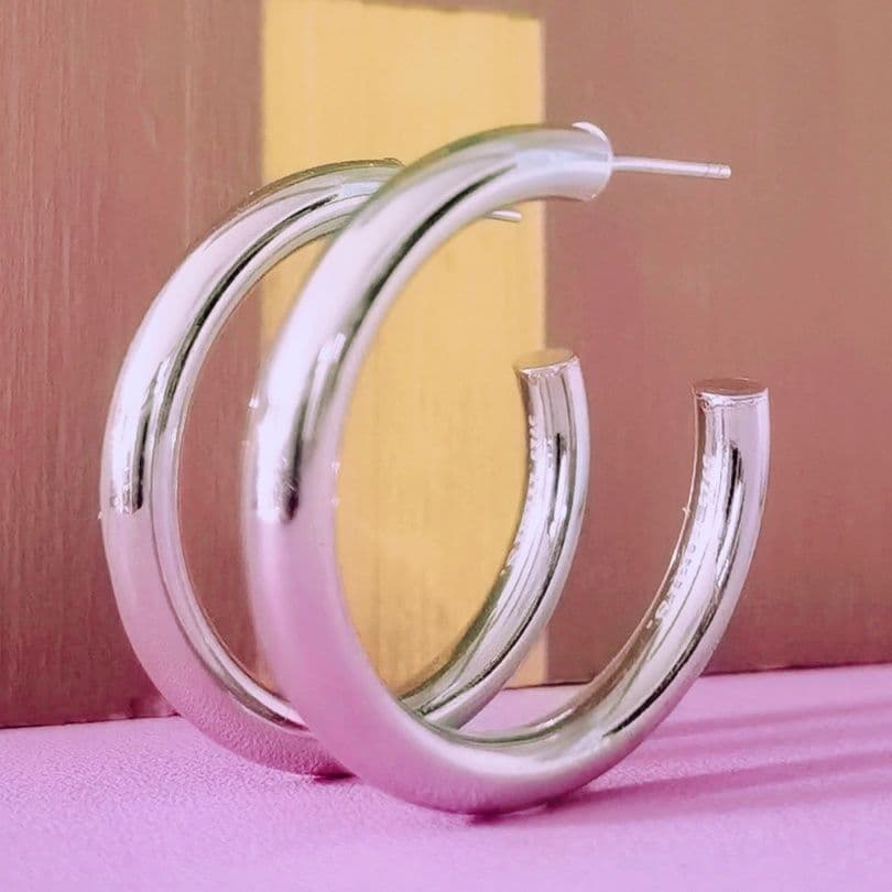 フープ ピアス 洗練シンプル太めフープピアス