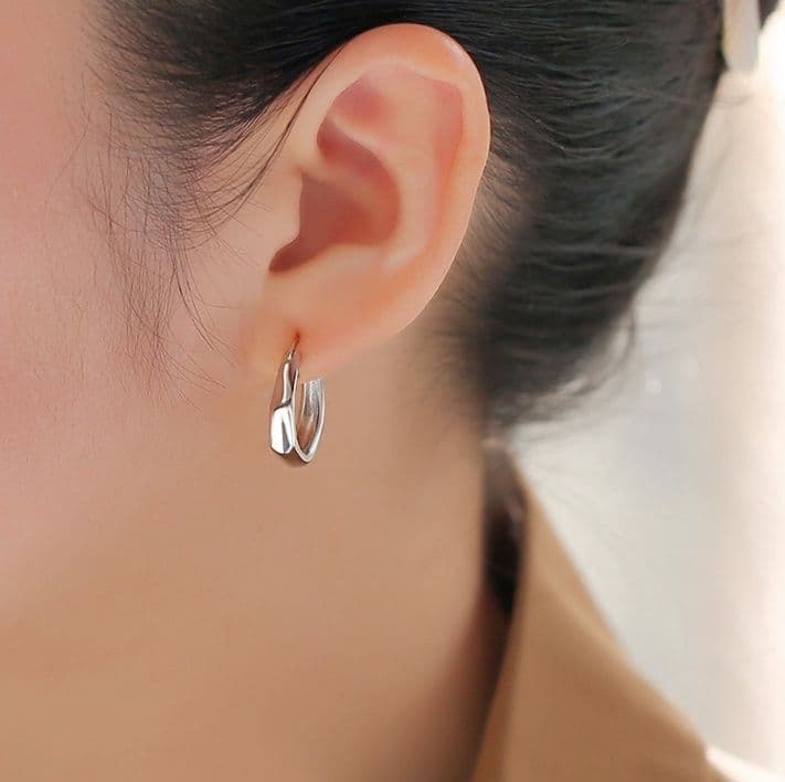 フープ ピアス 洗練六角形フープ純銀細工