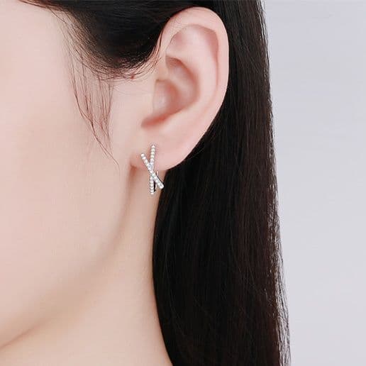 フープ ピアス フープ ピアス 交差輝き ダイヤ フープピアス