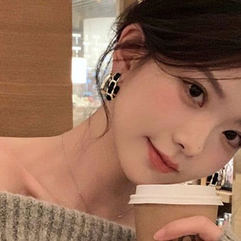 フープ ピアス フープ ピアス 上品な織り込み輪型耳飾り