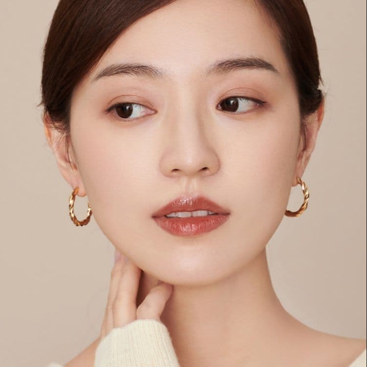 フープ ピアス ねじれ模様 華やか フープ ピアス