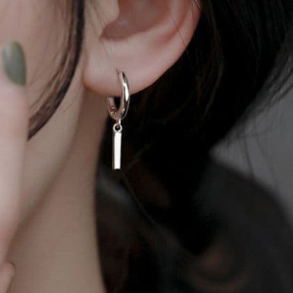 フープ ピアス シンプル スティック フープ ピアス