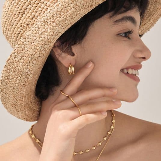 フープ ピアス フープ ピアス ねじり輪編みのミニフープ 耳飾り