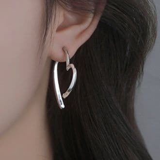 フープ ピアス フープ ピアス 曲線美ハート型フープピアス
