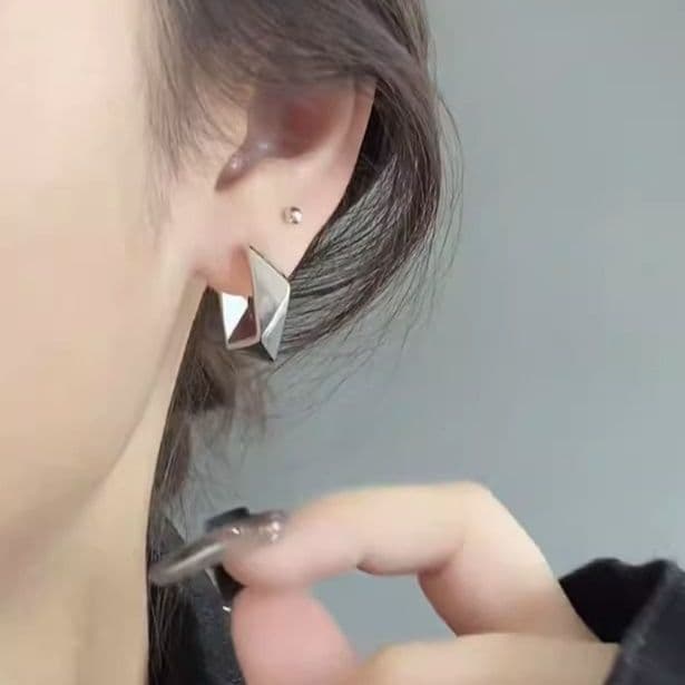 フープ ピアス フープ ピアス 幾何学モダン 立体四角ピアス