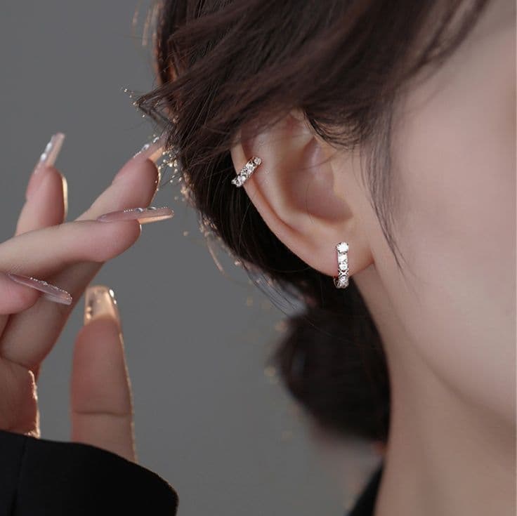フープ ピアス フープ ピアス 煌めき輝石 耳元アクセント フープ