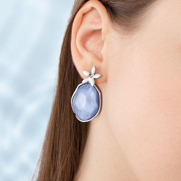 フープ ピアス フープ ピアス 花びら輝く水滴プラチナピアス