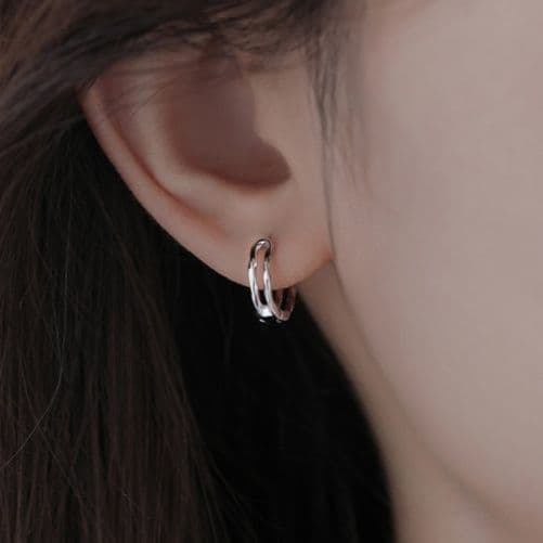 フープ ピアス フープ ピアス 波紋のささやき プラチナフープ