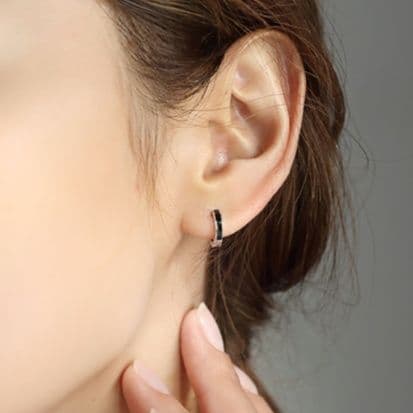 フープ ピアス フープ ピアス 上品な耳元を彩る洗練フープピアス
