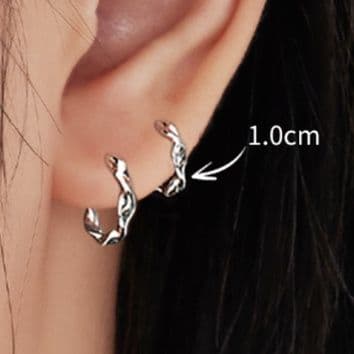 フープ ピアス フープ ピアス 波紋模様のプラチナフープピアス