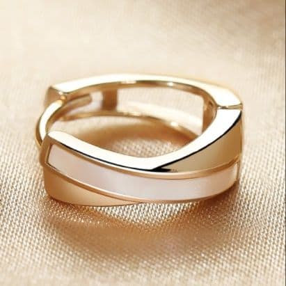 フープ ピアス フープ ピアス 交差する輝き フープピアス