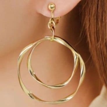 フープ ピアス フープ ピアス 二重渦巻き優美フープピアス