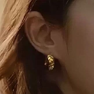 フープ ピアス フープ ピアス 菱形模様の上品リングピアス
