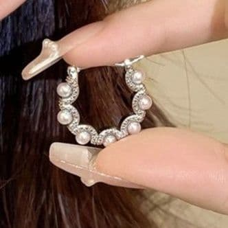 フープ ピアス フープ ピアス 優美な波模様パール輝きフープピアス