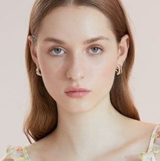 フープ ピアス フープ ピアス 真珠の輝き 優美なフープ