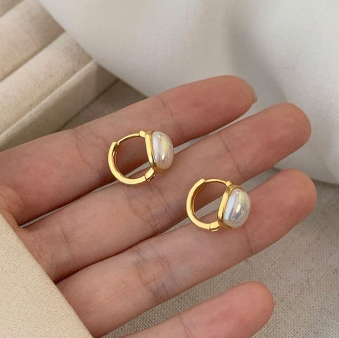 フープ ピアス フープ ピアス 四角真珠のミニマルフープ