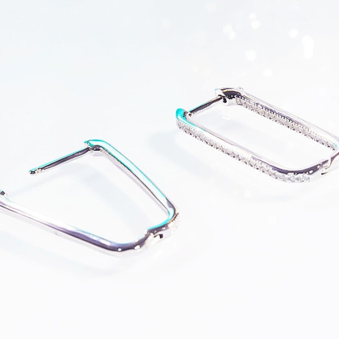 フープ ピアス フープ ピアス 長方形ダイヤ留め 上品フープピアス