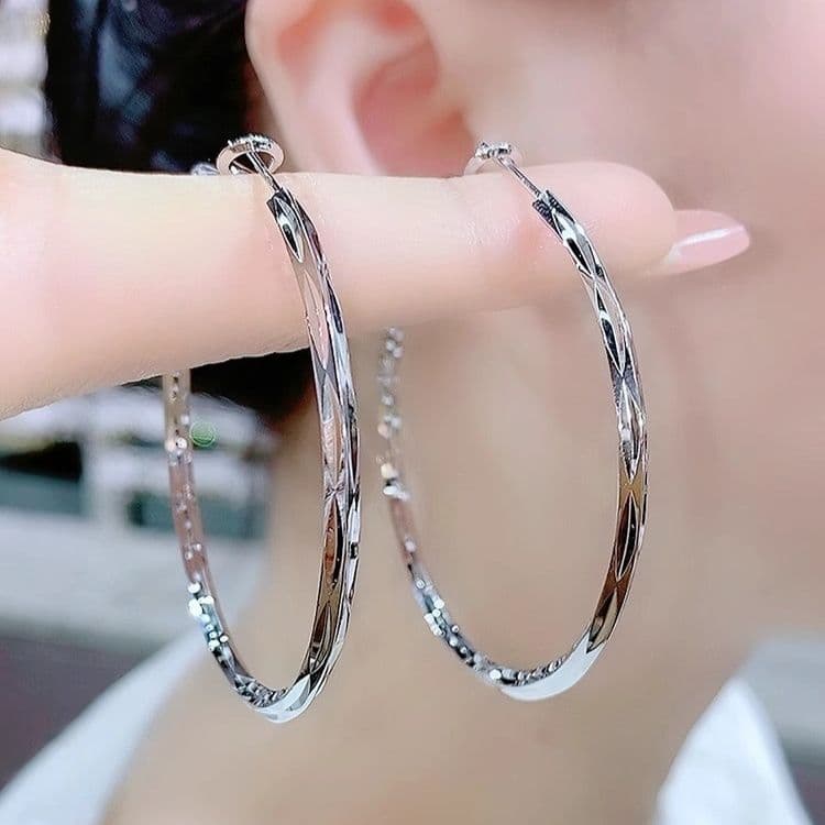 フープ ピアス ねじれ波紋フープピアス