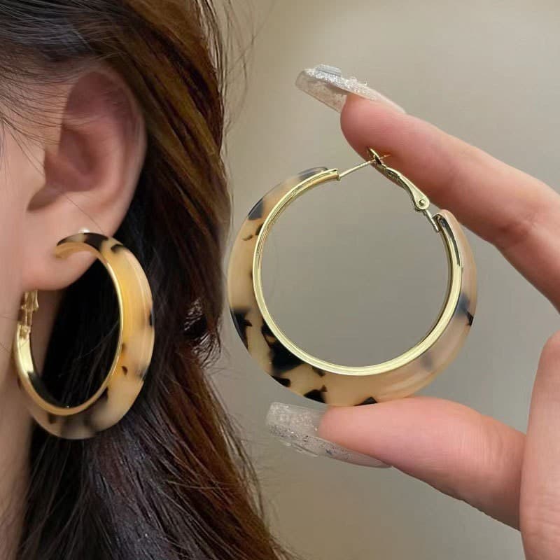 フープ ピアス べっ甲風デザイン フープ ピアス