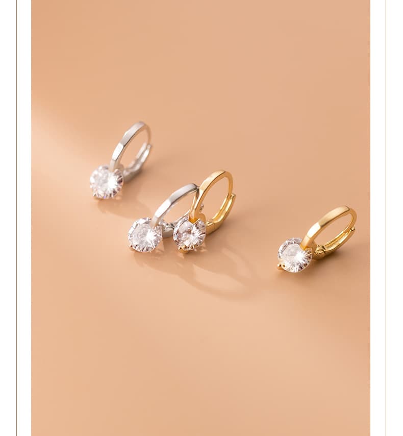 煌めき輝くしずく フープ ピアス