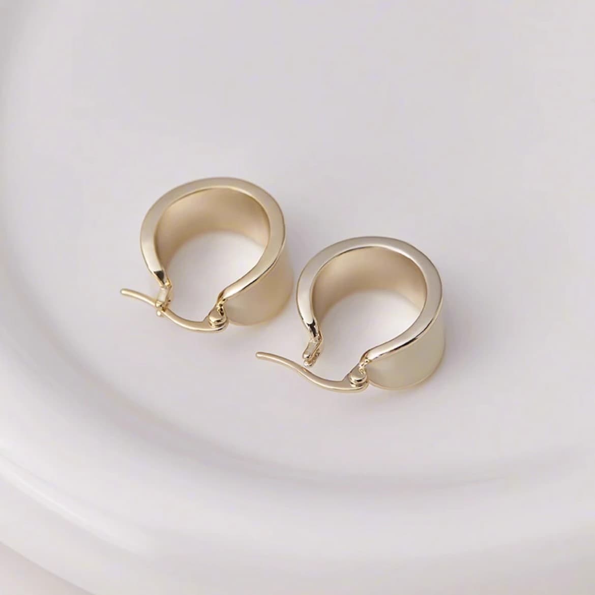 フープ ピアス フープ ピアス 上質な太幅ゴールドフープピアス