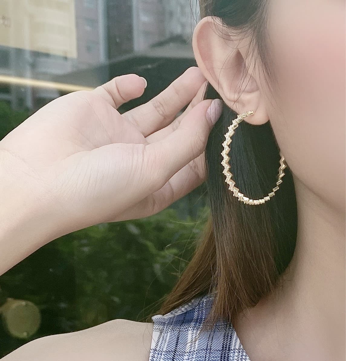 フープ ピアス 幾何学模様のジグザグフープ