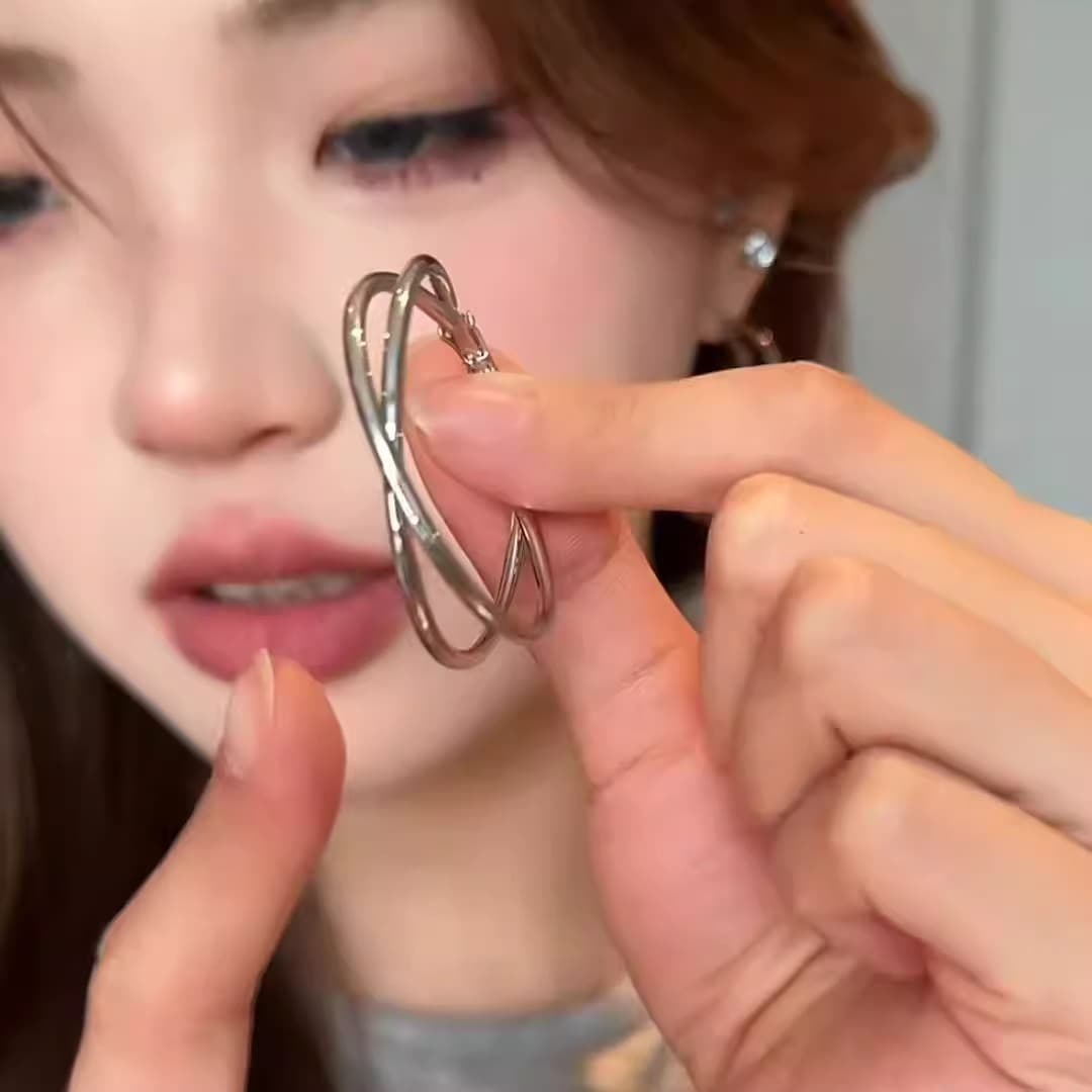 フープ ピアス フープ ピアス ねじれデザイン 二連シルバーフープ