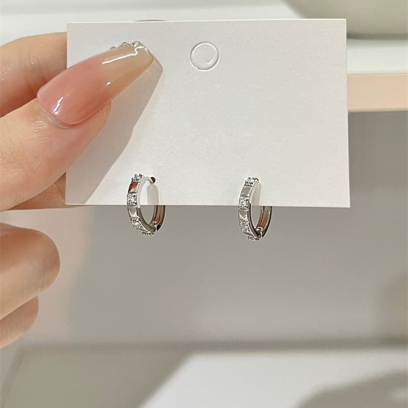 フープ ピアス きらめき小粒フープピアス