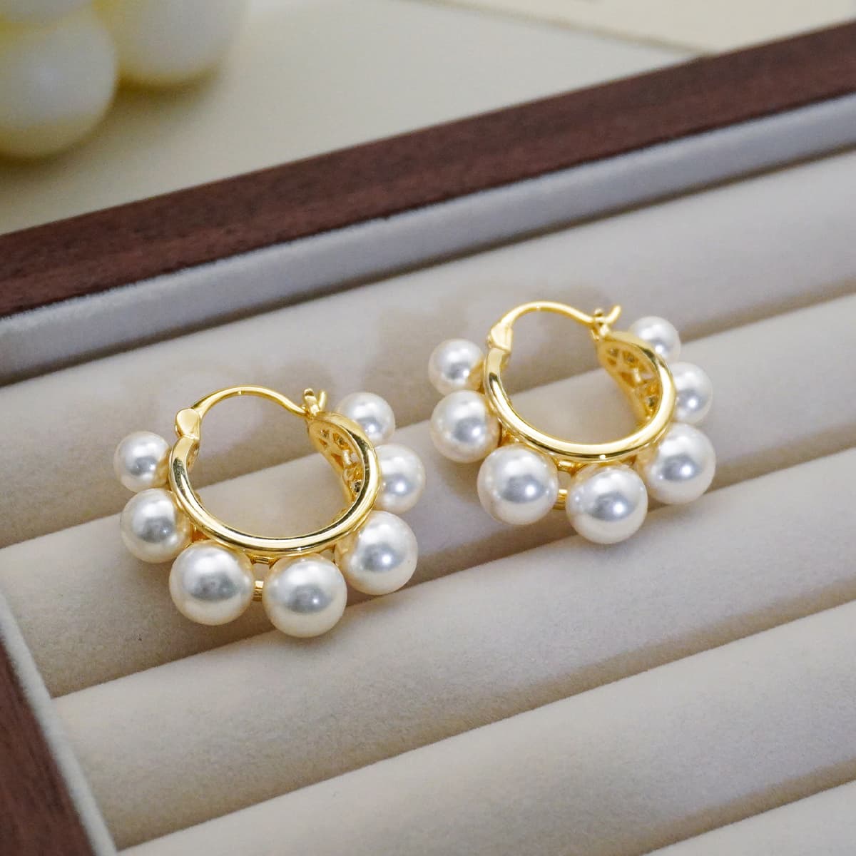 フープ ピアス フープ ピアス 真珠の花輪フープピアス