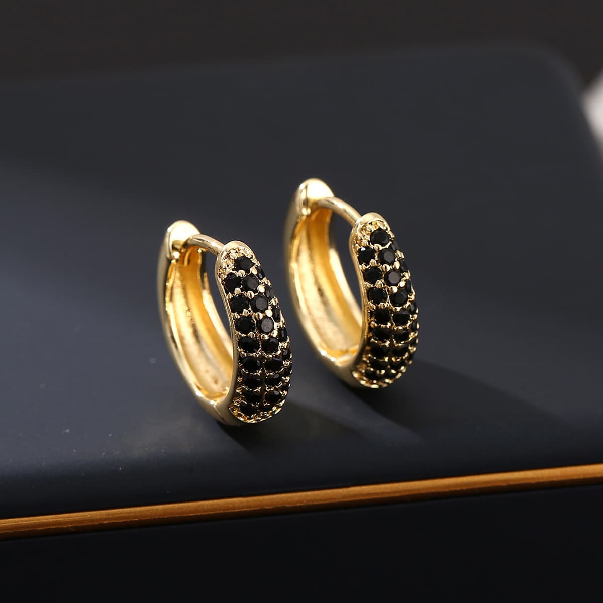 フープ ピアス 煌きのパヴェ フープピアス