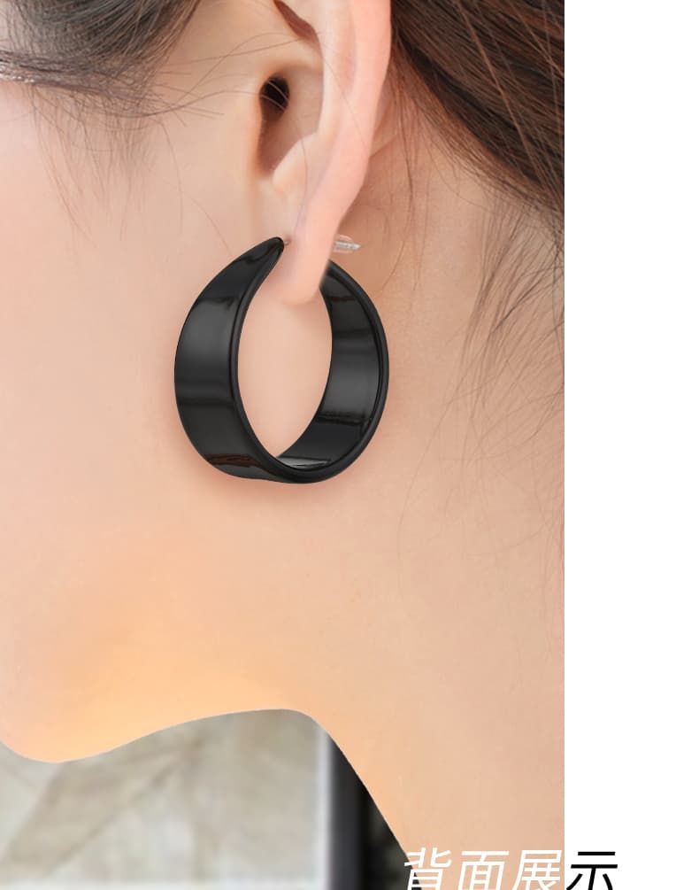 シンプル モダン フープ ピアス