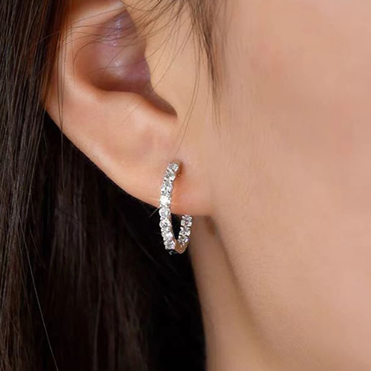 フープ ピアス クリスタル輝きフープピアス