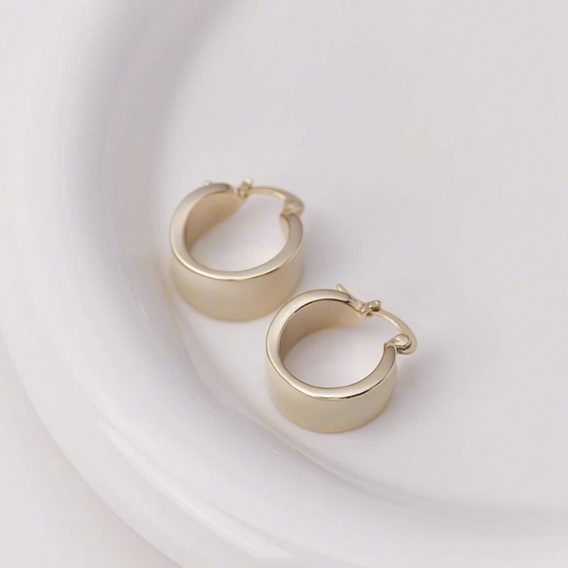 フープ ピアス フープ ピアス 上質な太幅ゴールドフープピアス