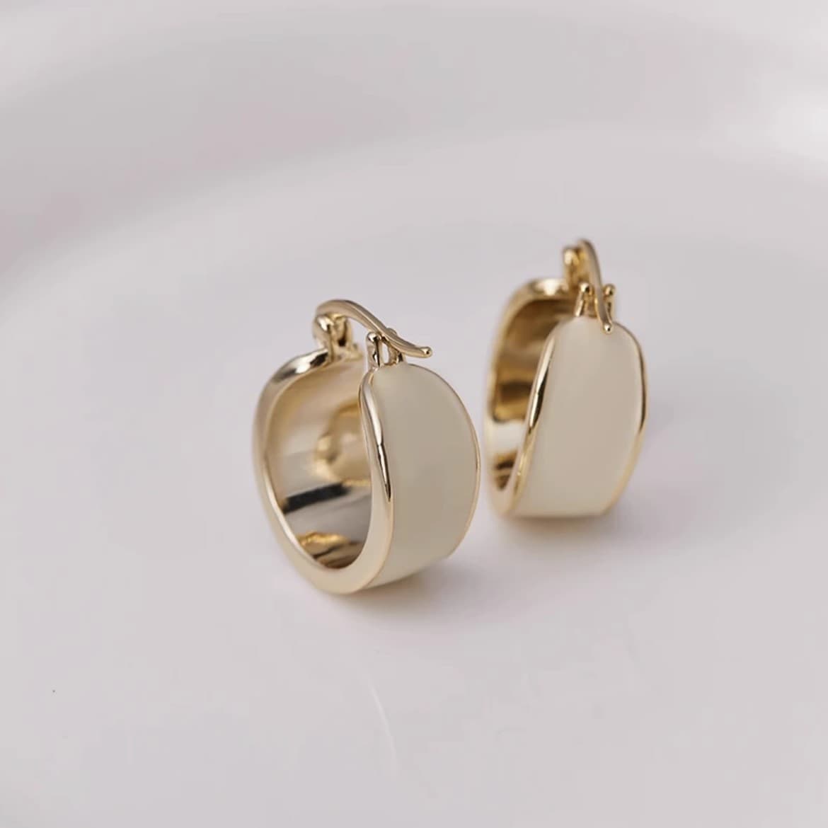フープ ピアス フープ ピアス 上質な太幅ゴールドフープピアス