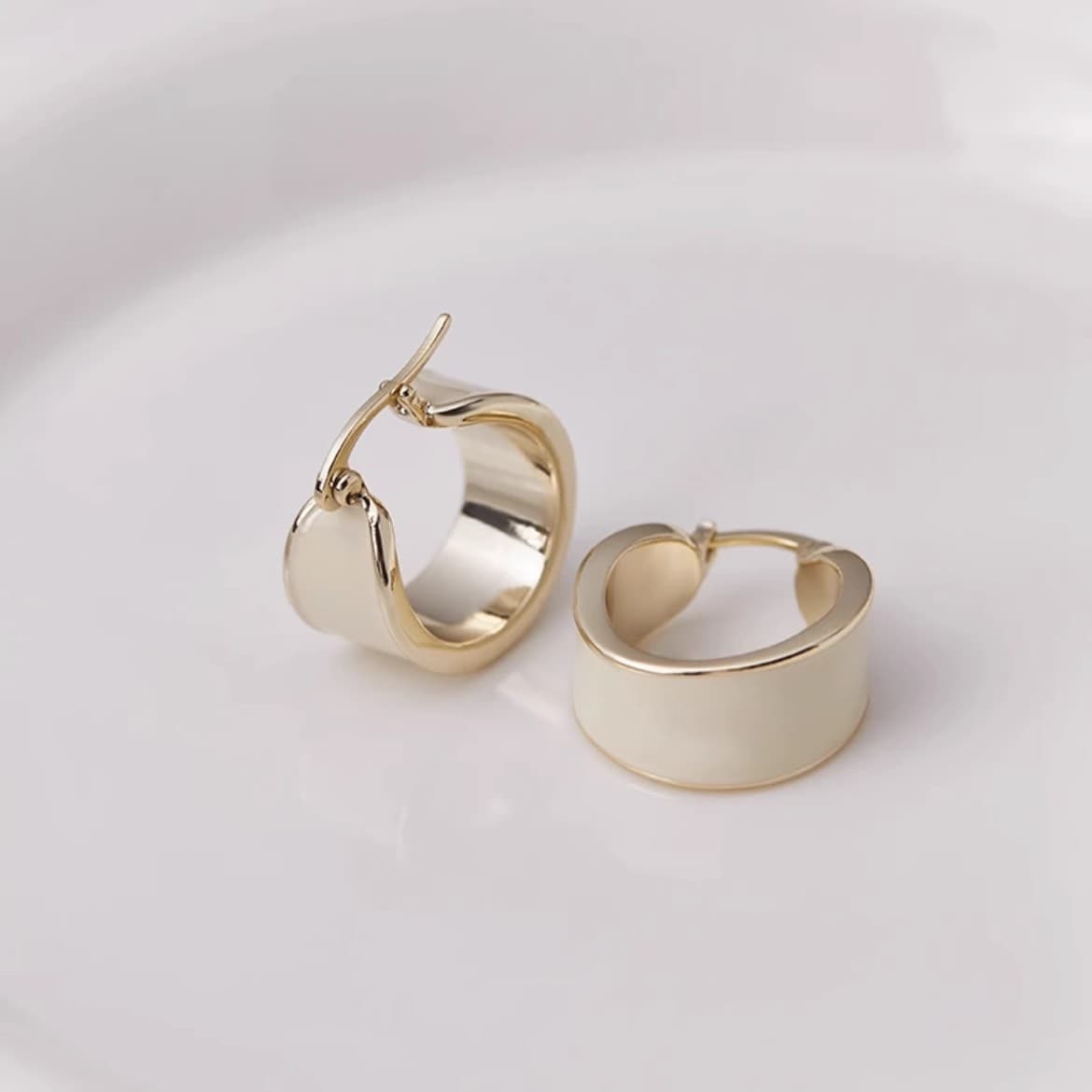 フープ ピアス フープ ピアス 上質な太幅ゴールドフープピアス