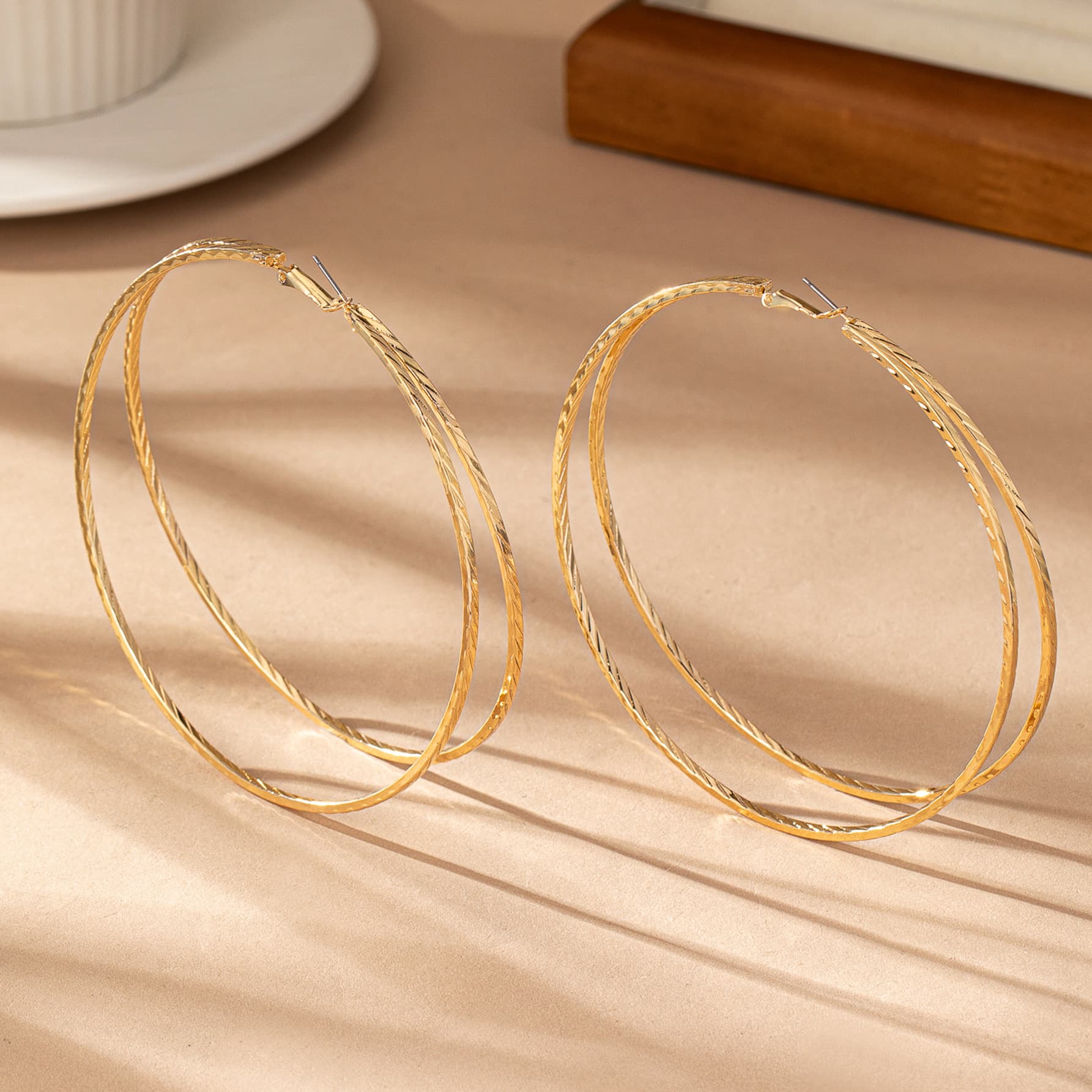 フープ ピアス 大人の洗練波紋フープピアス